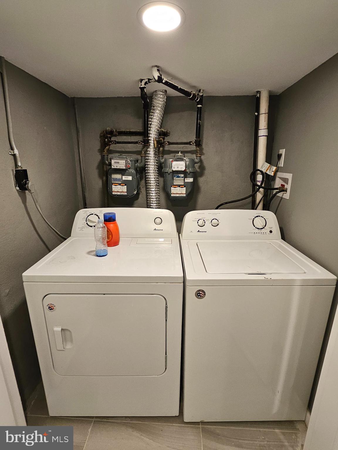 LAWNDALE - Residential Income