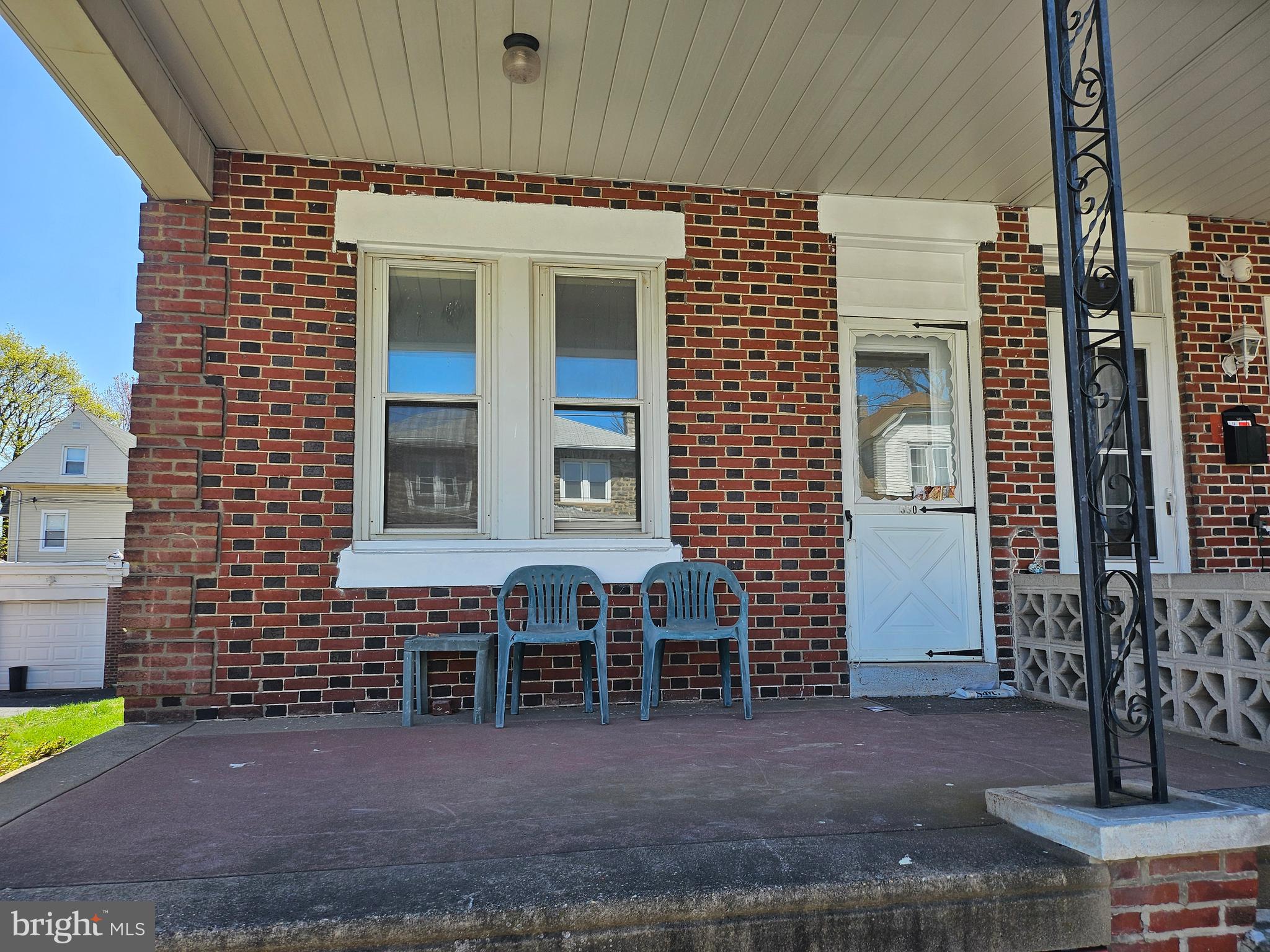 LAWNDALE - Residential Income