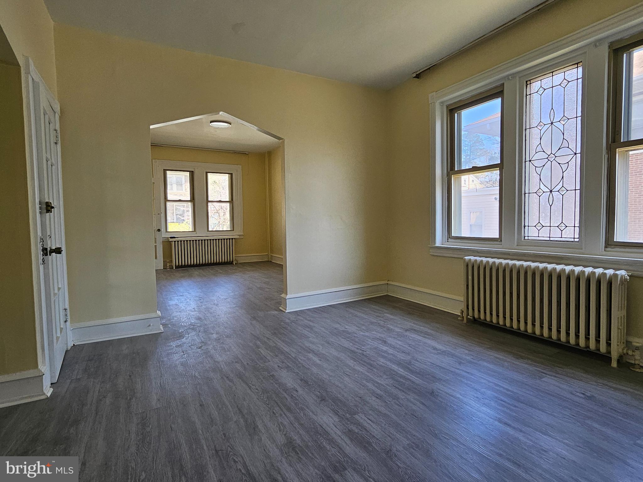 LAWNDALE - Residential Income