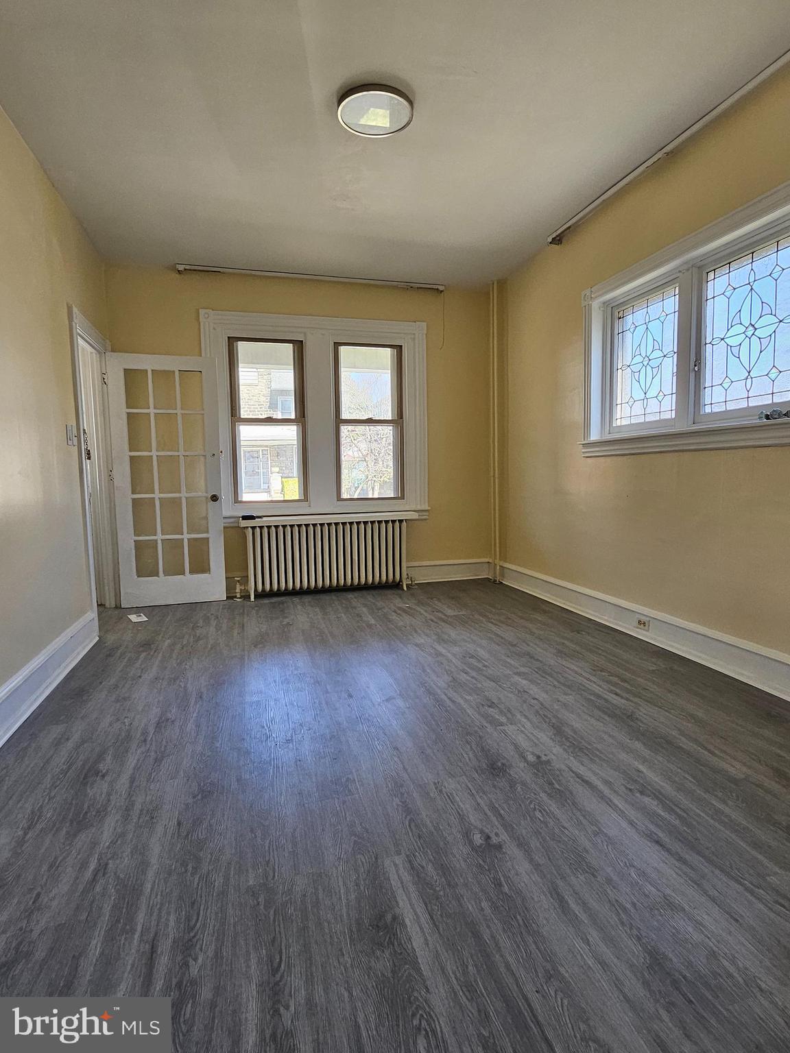 LAWNDALE - Residential Income