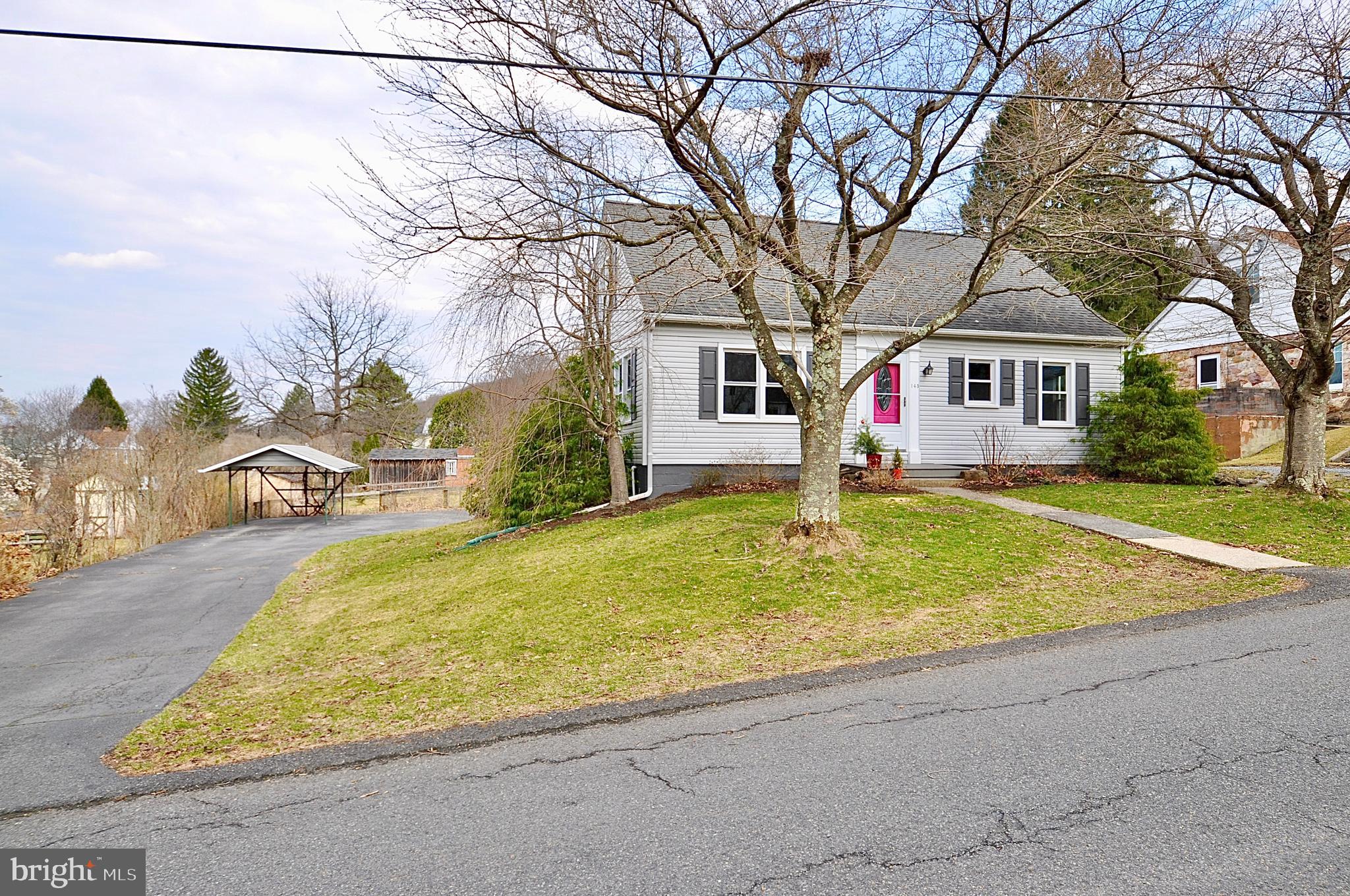 PINE GROVE MILLS - Residential