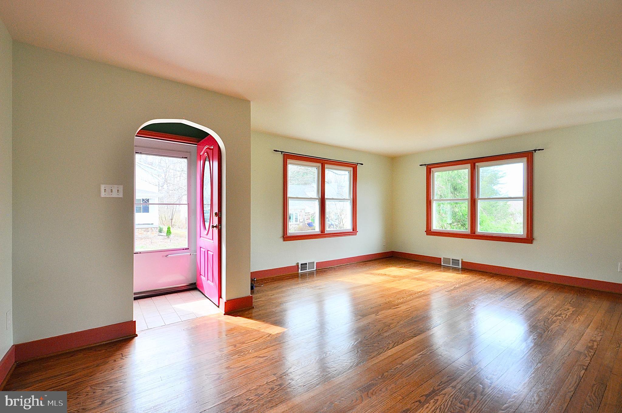 PINE GROVE MILLS - Residential