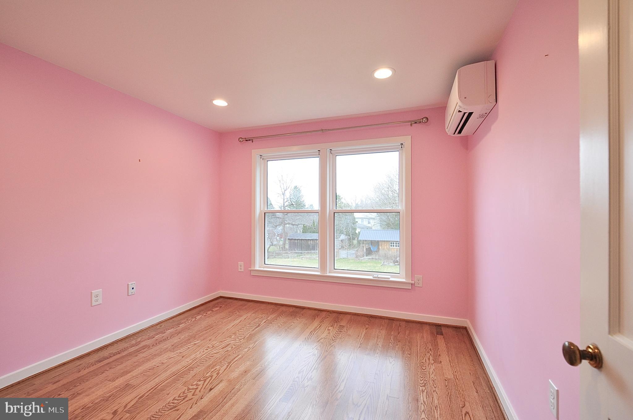 PINE GROVE MILLS - Residential