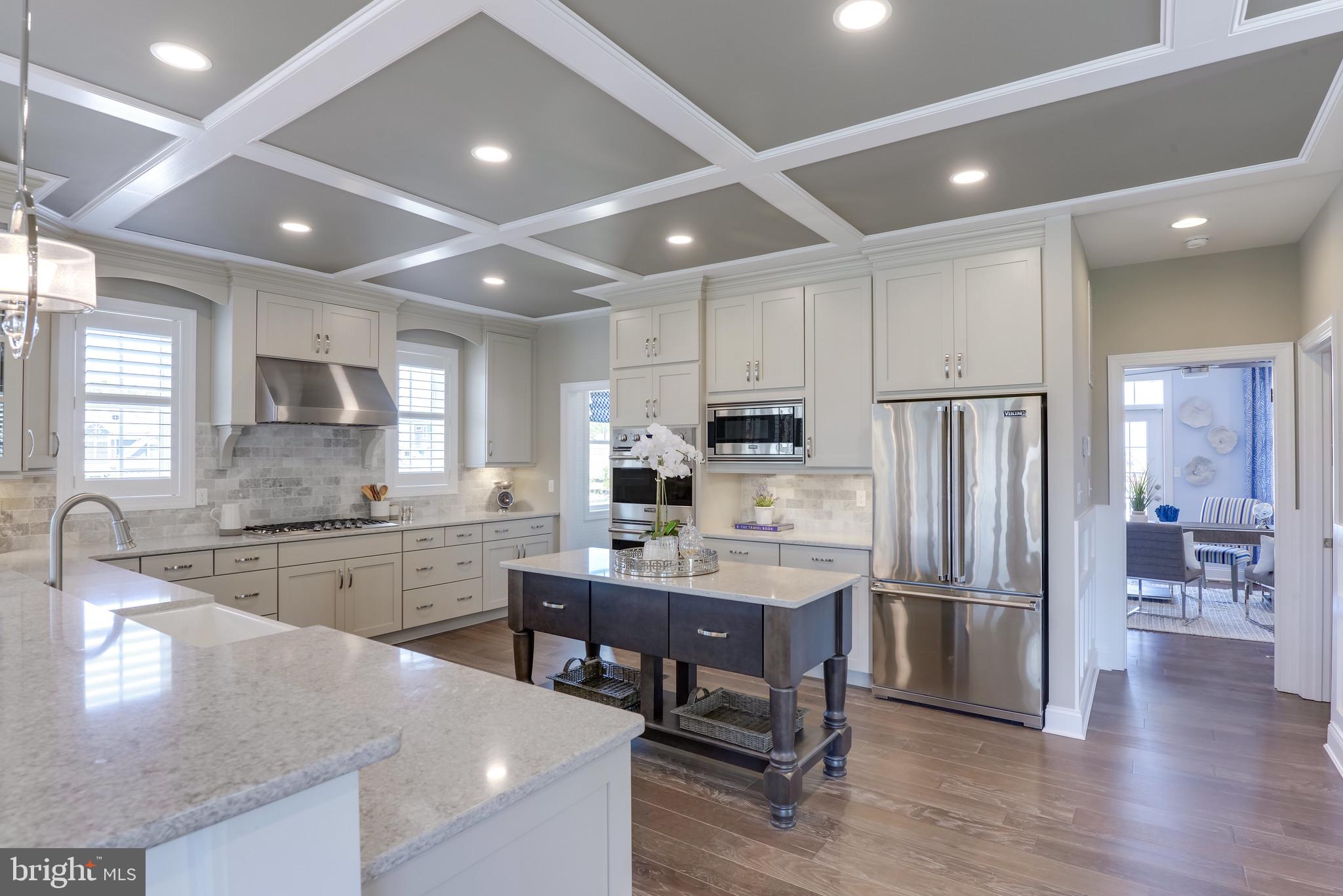 WATERVIEW ON LOVE CREEK - Residential