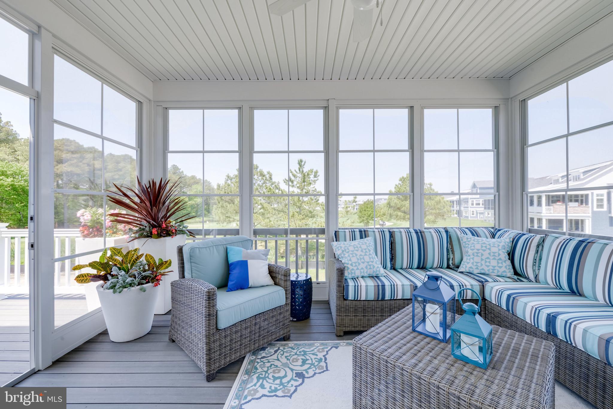 WATERVIEW ON LOVE CREEK - Residential