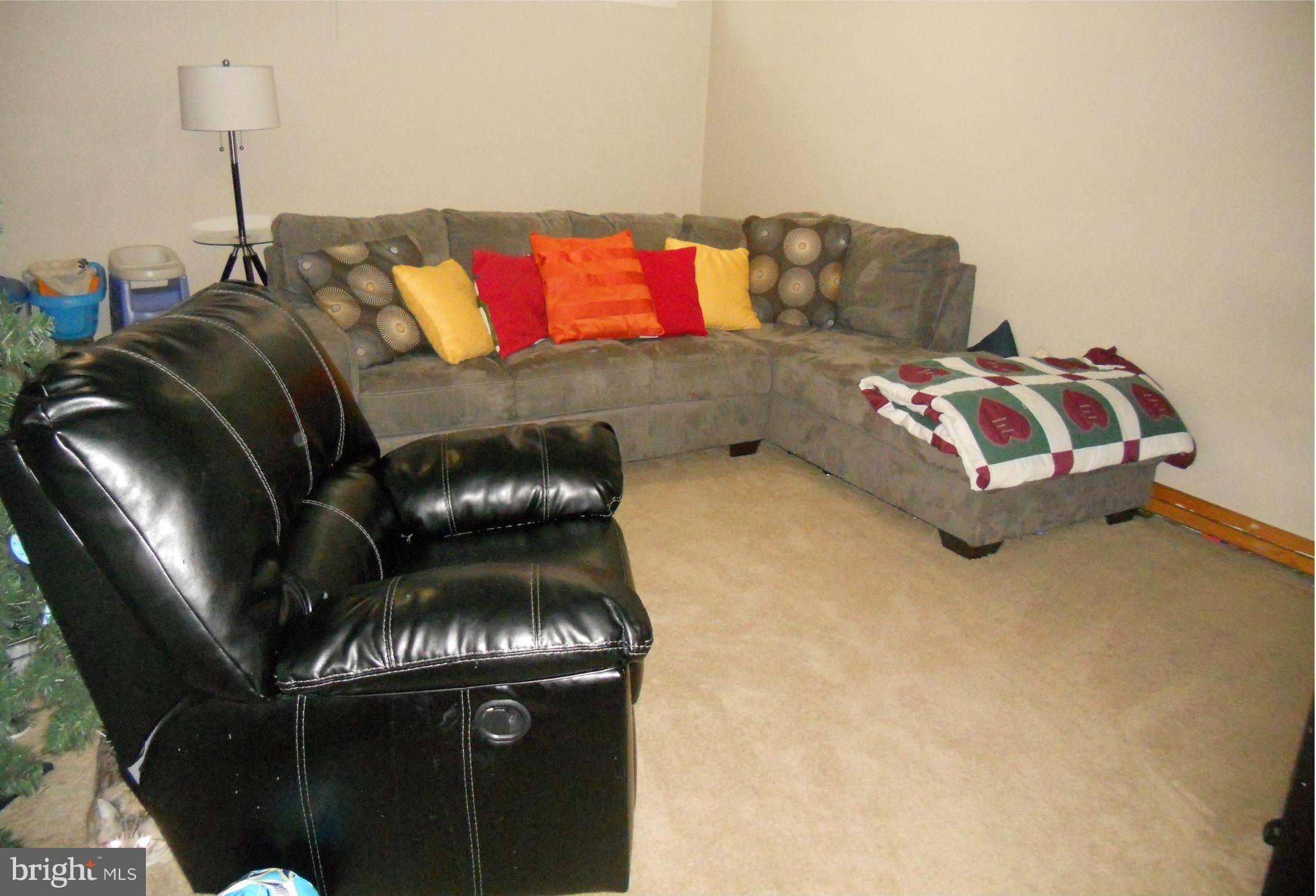 EATON SQUARE - Residential Lease