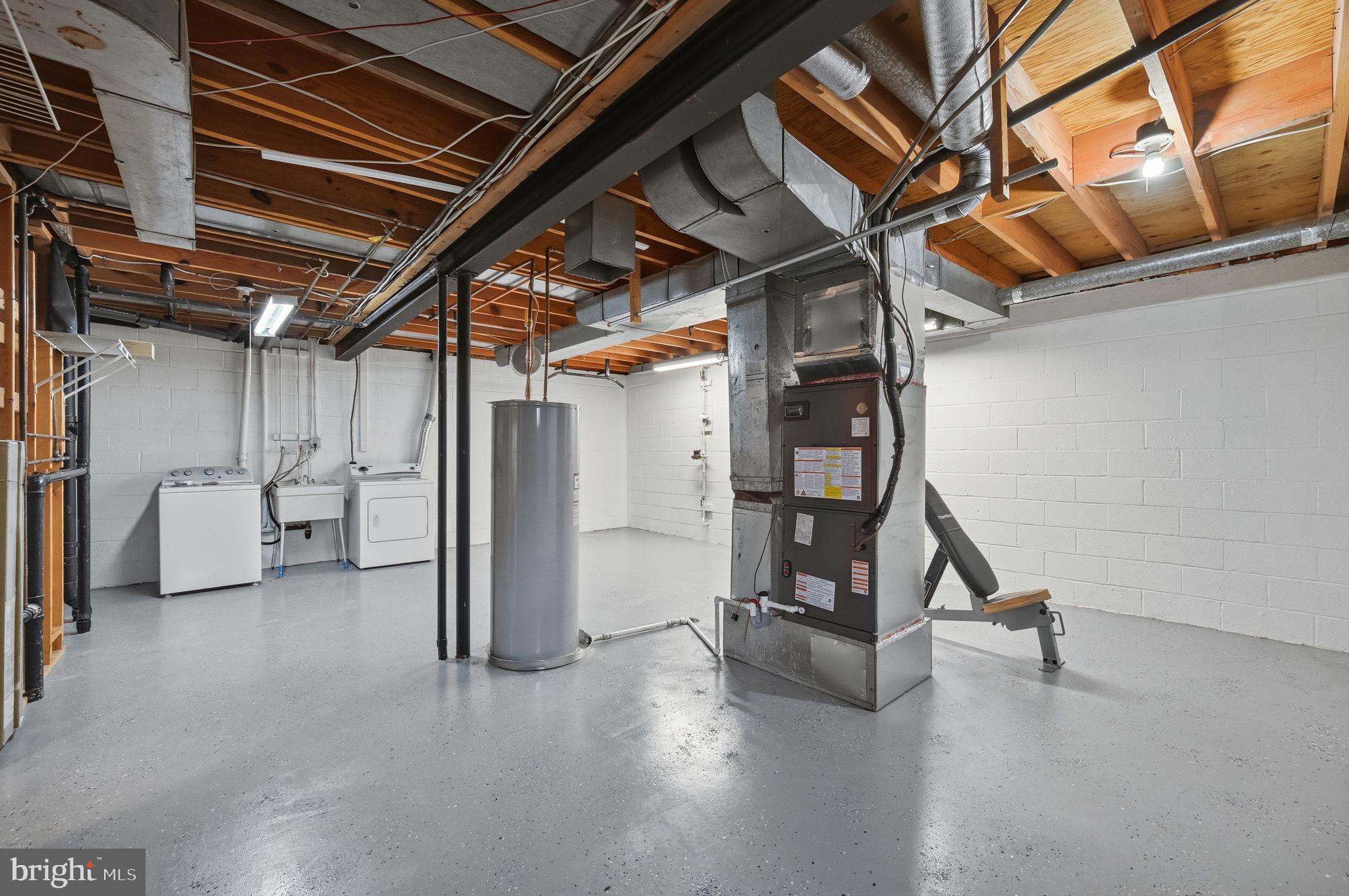 ORANGE HUNT ESTATES WEST - Residential