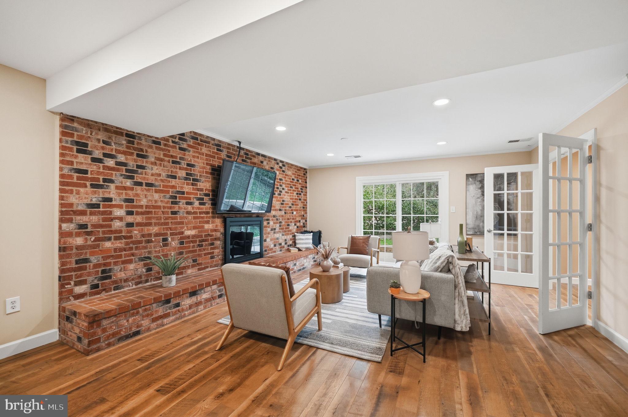 ORANGE HUNT ESTATES WEST - Residential