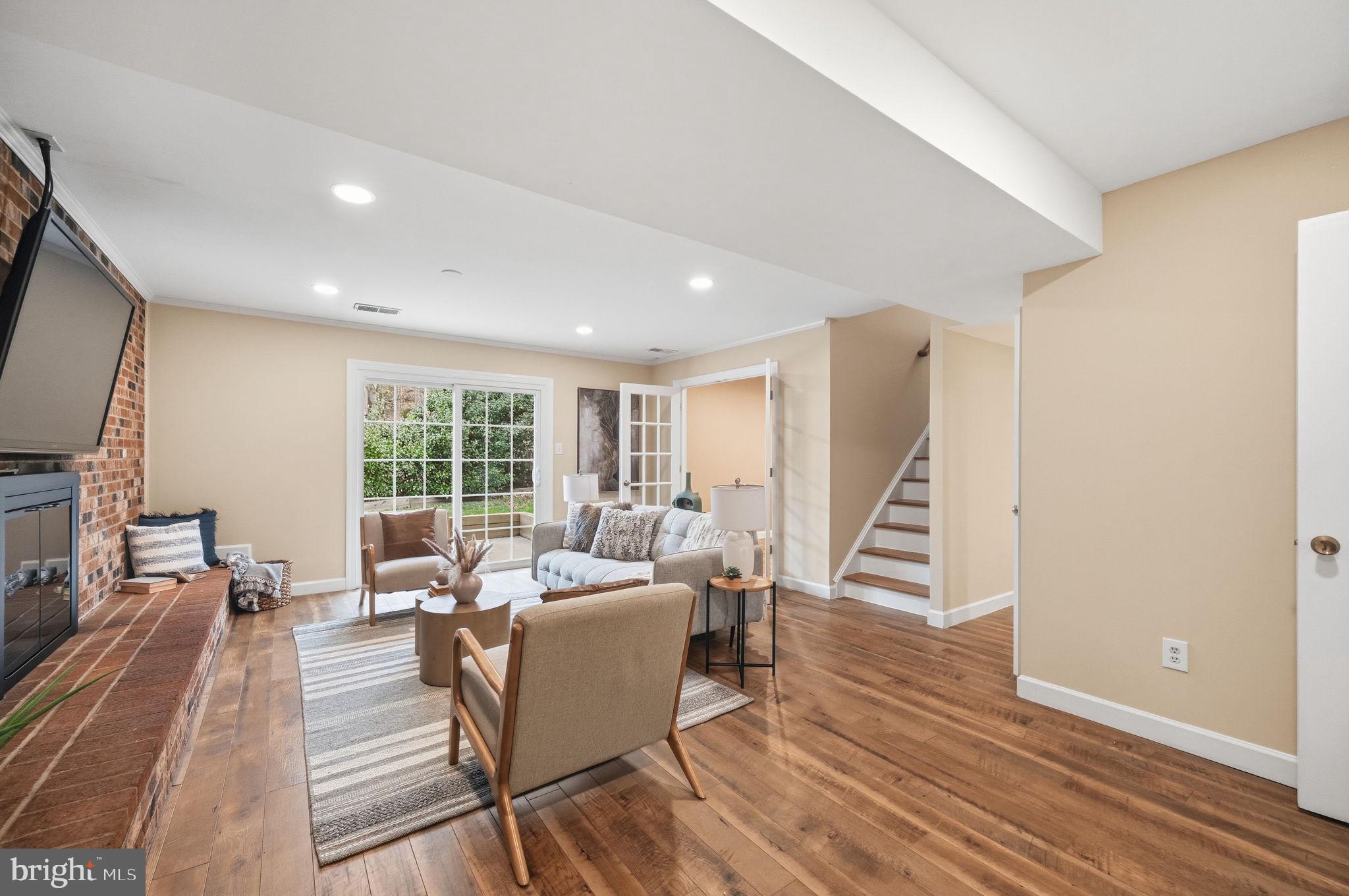 ORANGE HUNT ESTATES WEST - Residential