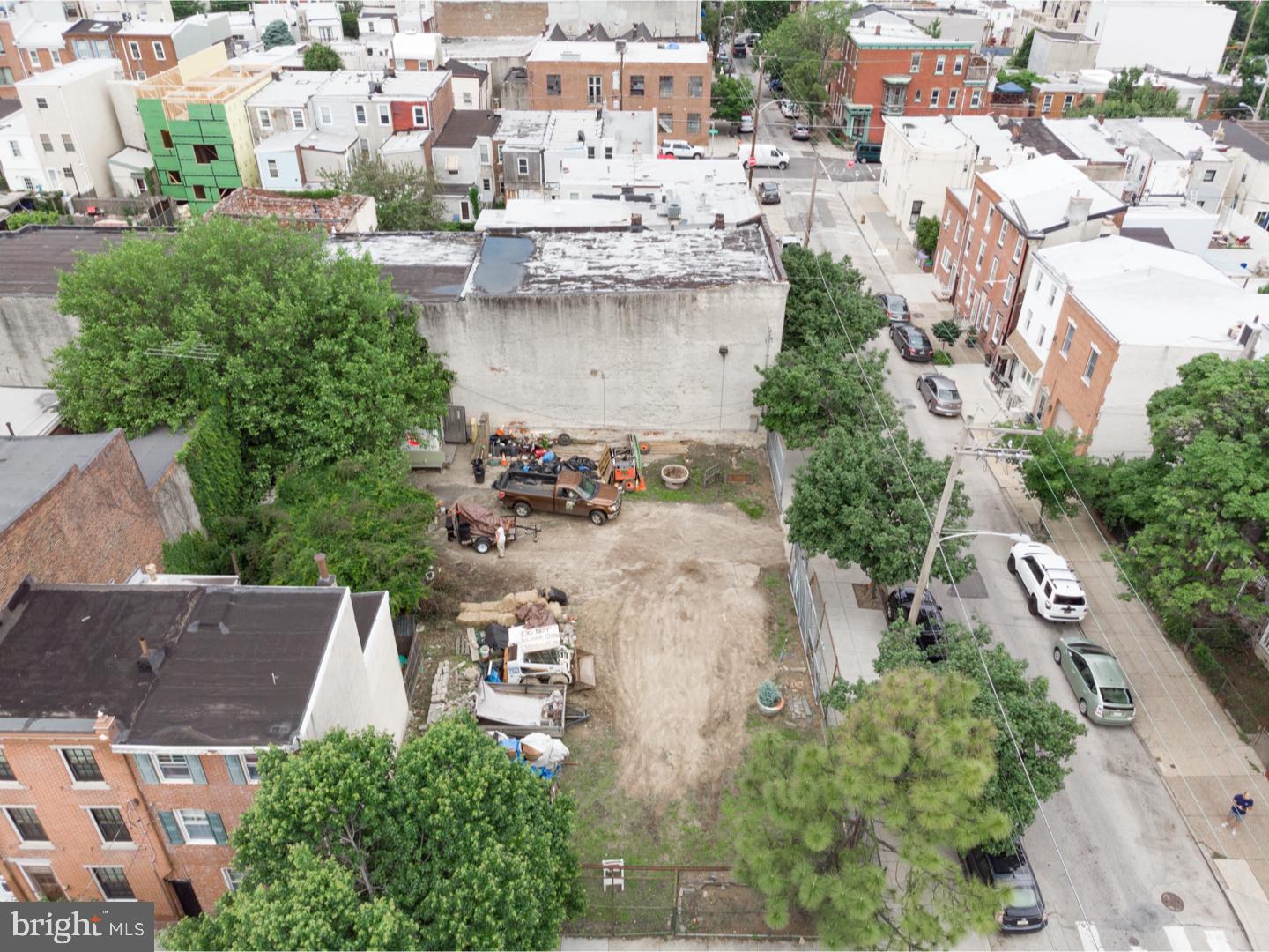 FISHTOWN - Land