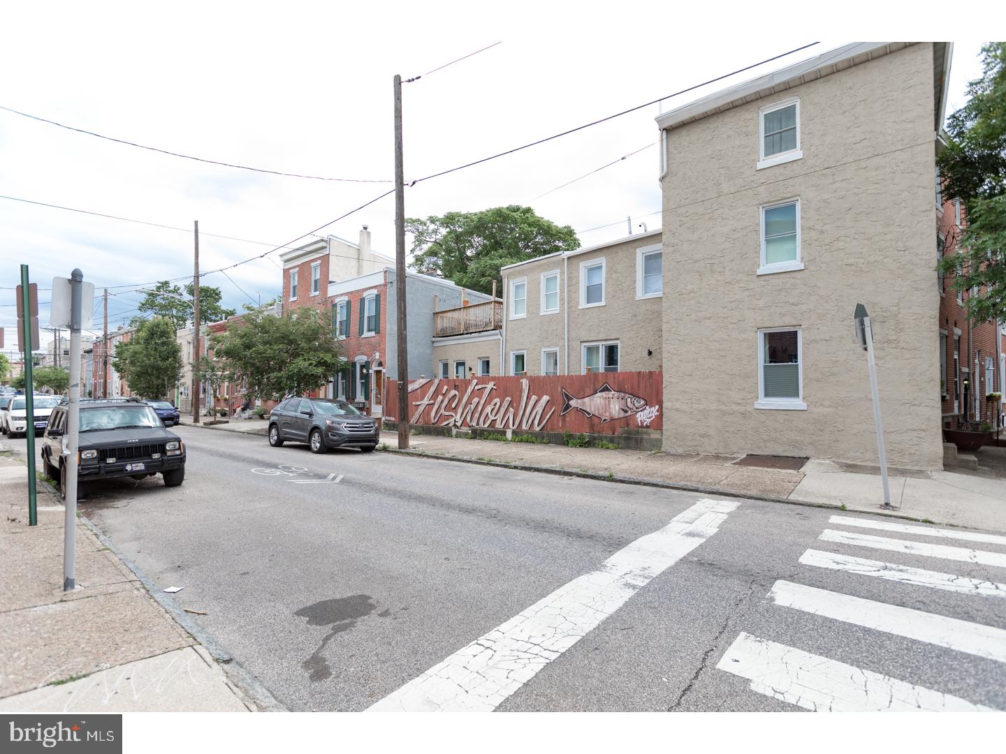 FISHTOWN - Land