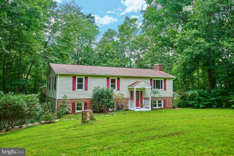 Photo of 13606 Waylon Lane, MANASSAS, VA 20112 (MLS # VAPW2127190)