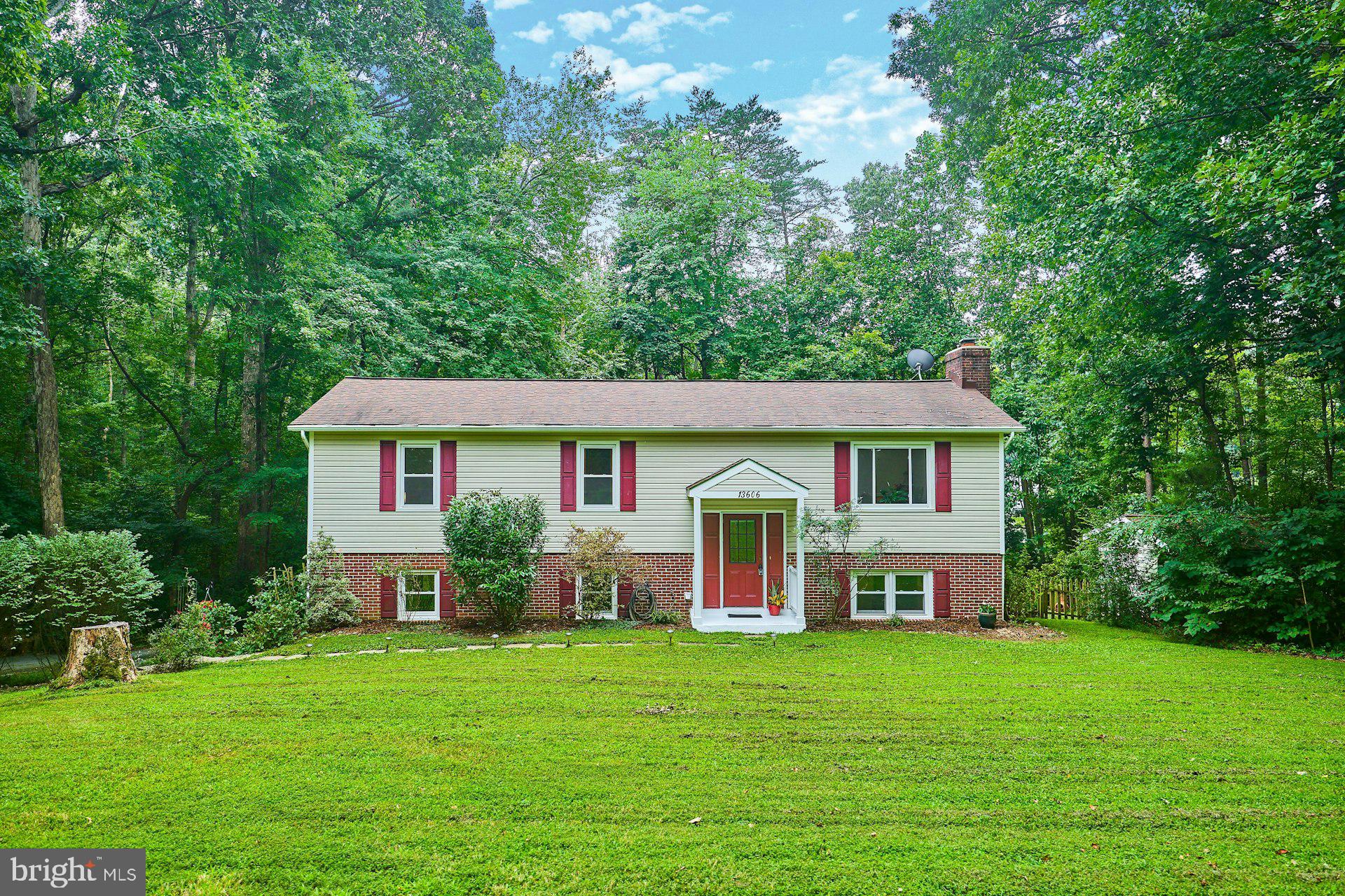 13606 WAYLON LANE