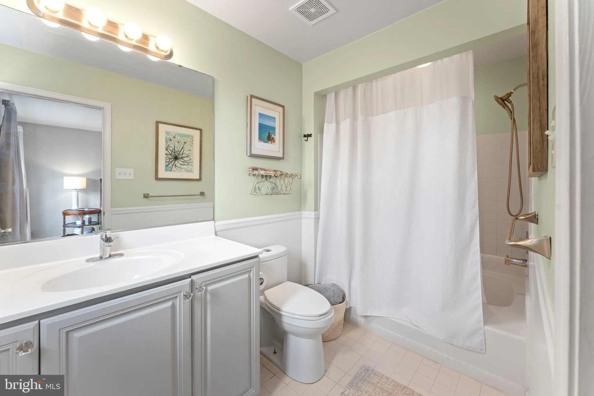 Downingtown, Pennsylvania 19335, United States, 3 Bedrooms Bedrooms, ,3 BathroomsBathrooms,Residential,Active,186508