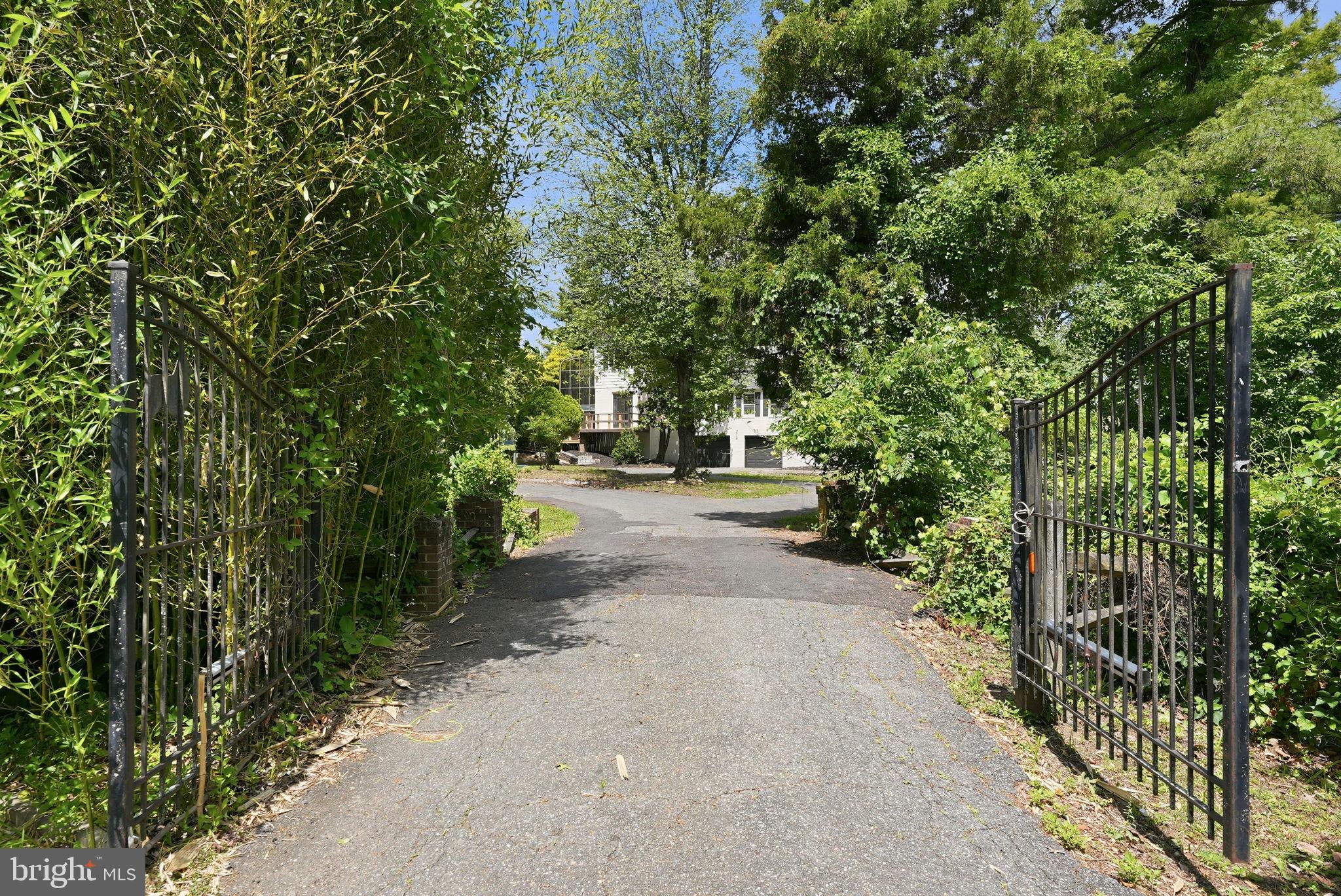 1100 CATAWAY PLACE