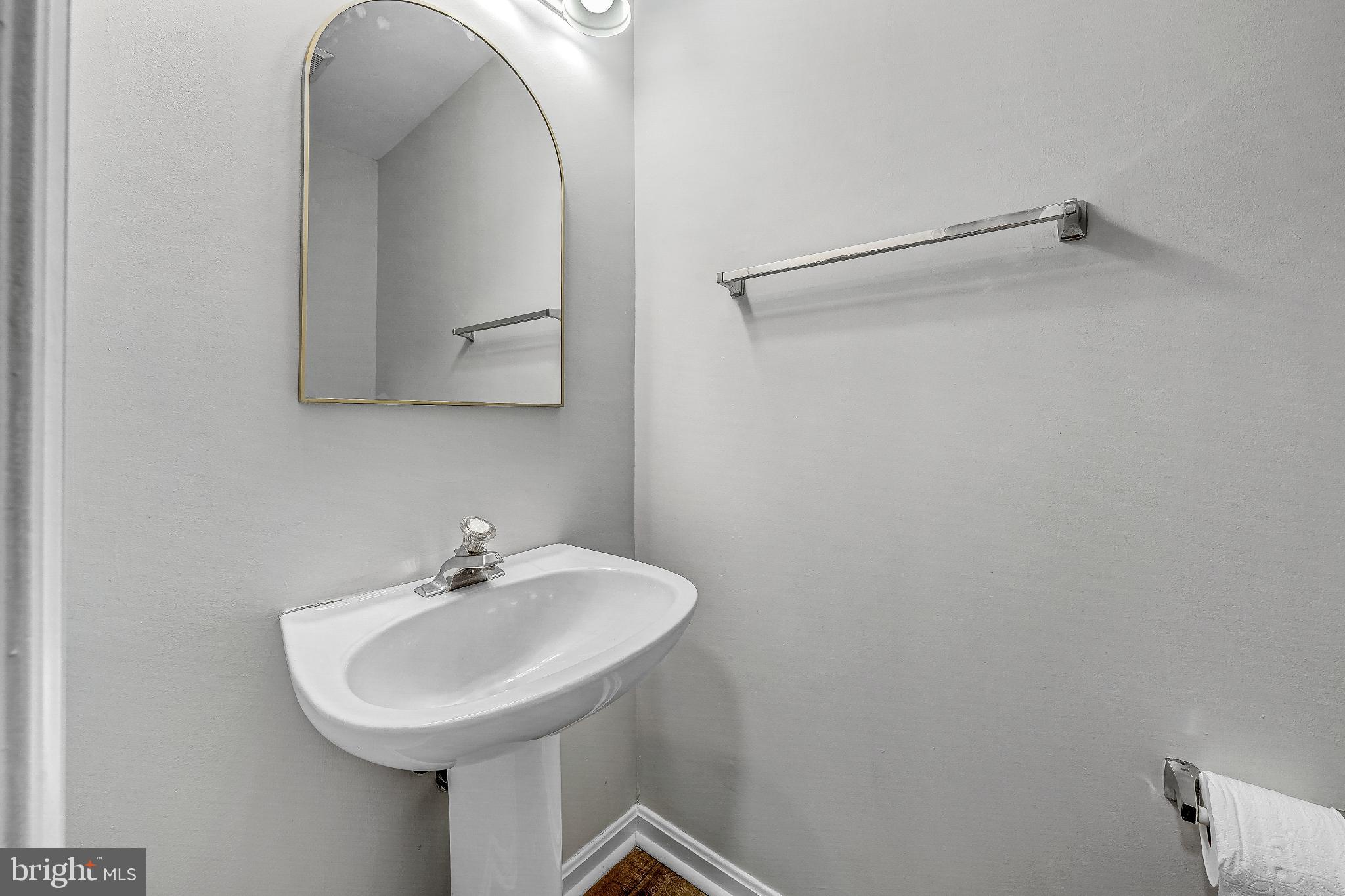 GREEN TRAILS - Residential Lease