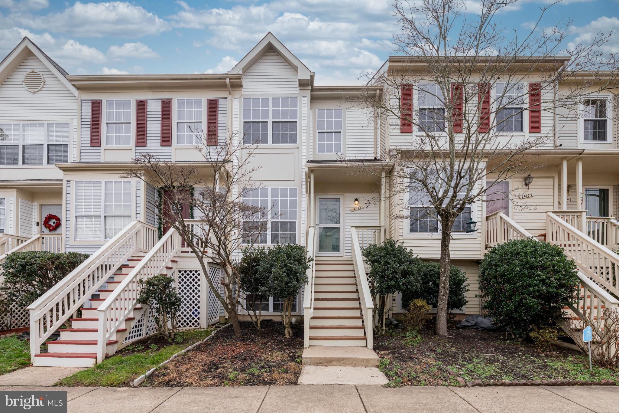 GREEN TRAILS - Residential Lease