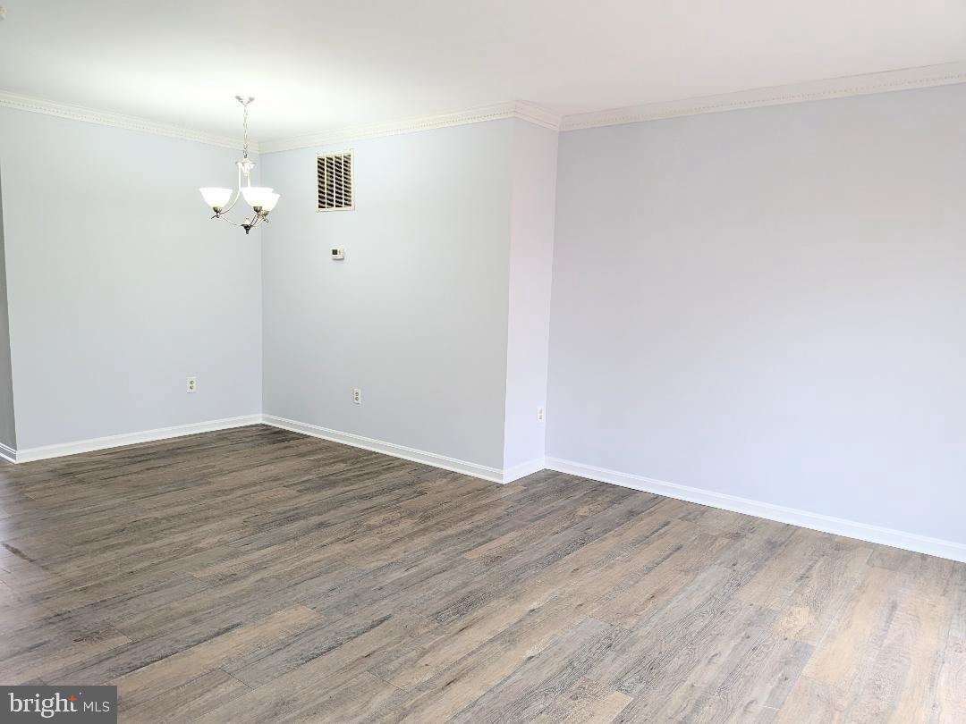 GREEN TRAILS - Residential Lease