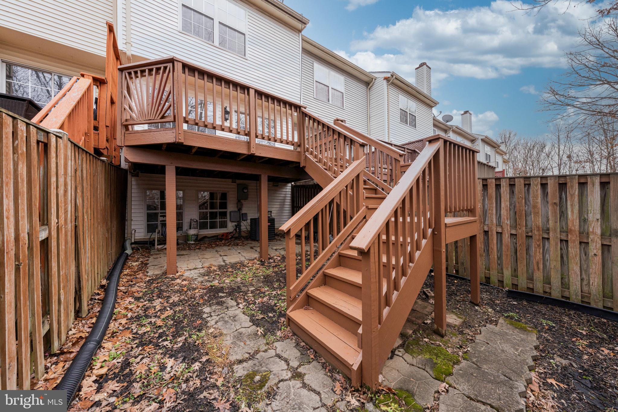 GREEN TRAILS - Residential Lease