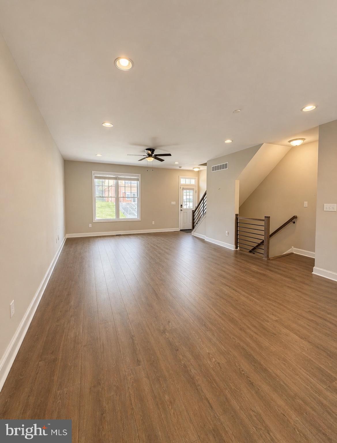 903A SPRING MILL AVENUE