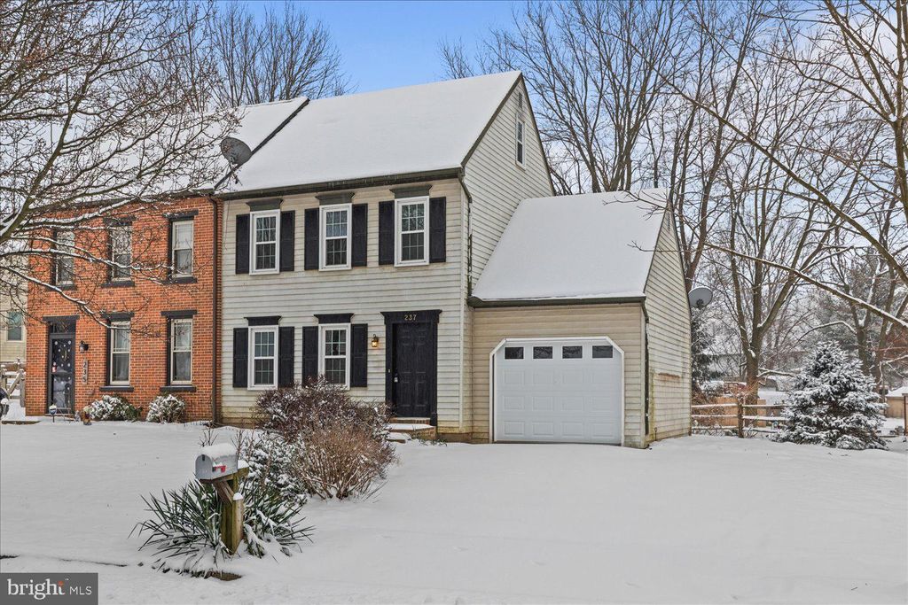 Photo of 237 Cross Keys Drive, Strasburg, PA 17579 (MLS # PALA2045704)