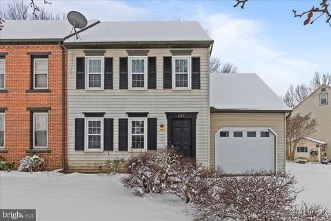 Photo of 237 Cross Keys Drive, Strasburg, PA 17579 (MLS # PALA2045704)