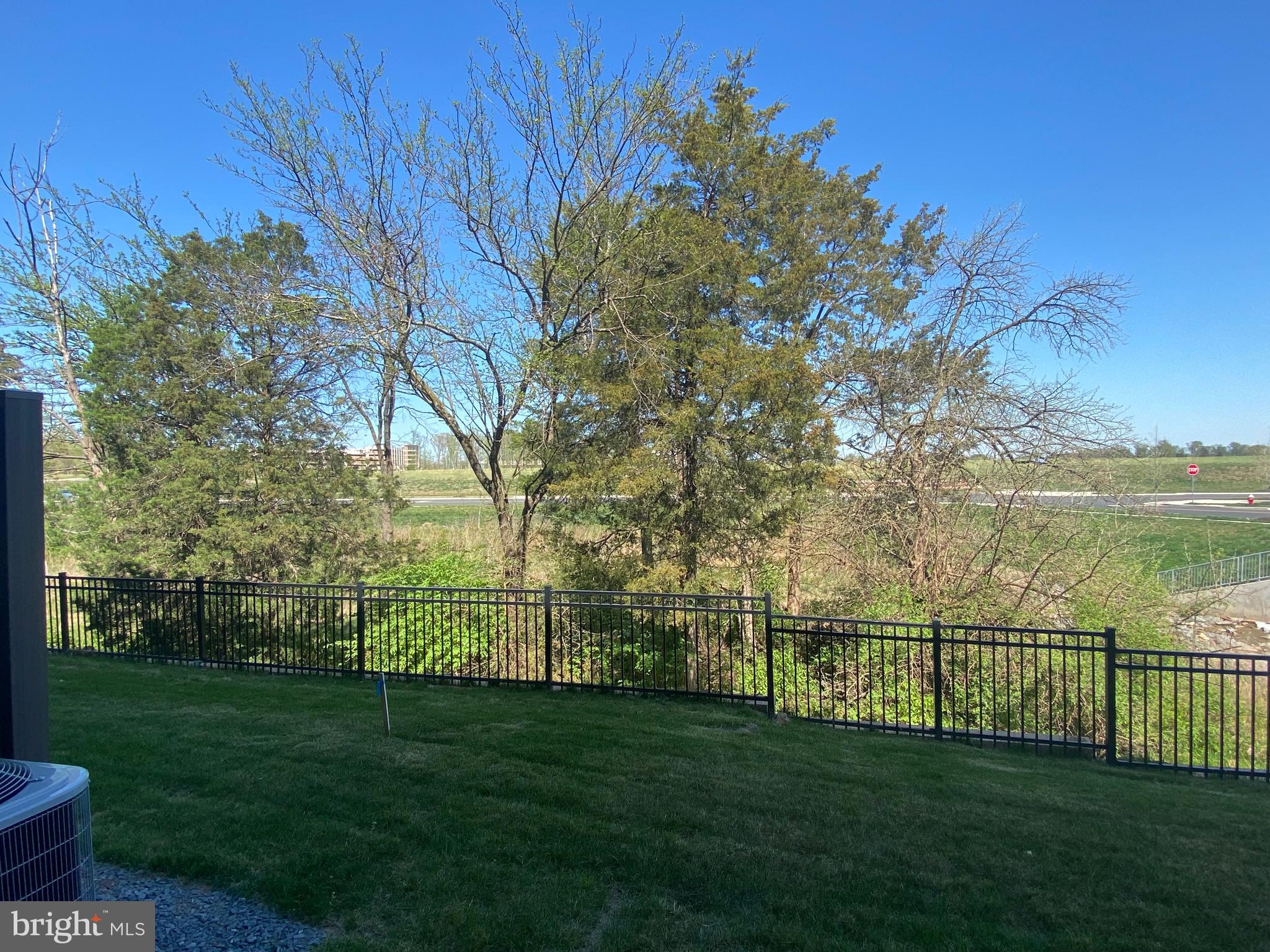 METRO WALK AT MOOREFIELD STATION - Residential Lease