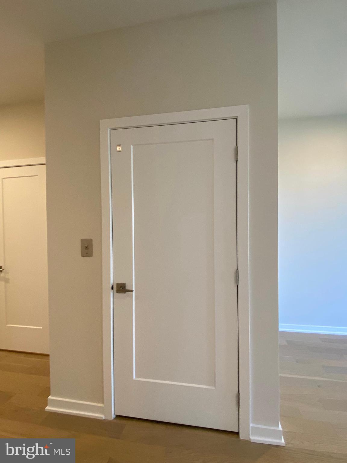 METRO WALK AT MOOREFIELD STATION - Residential Lease