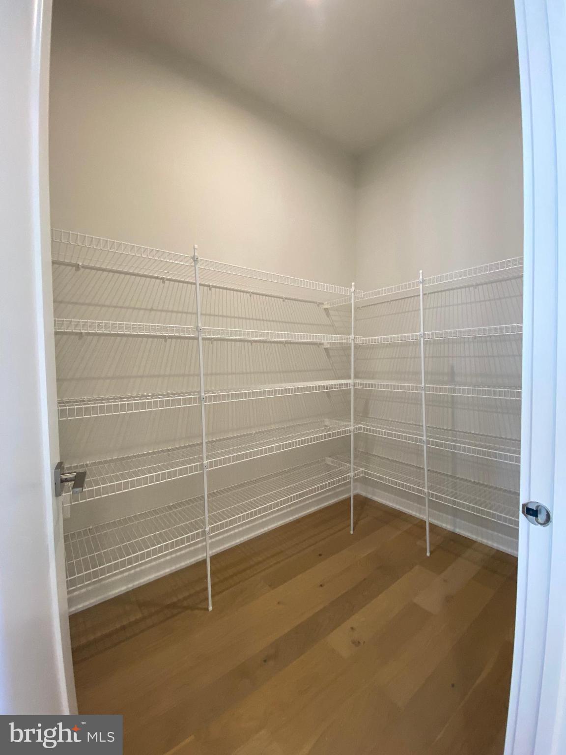 METRO WALK AT MOOREFIELD STATION - Residential Lease