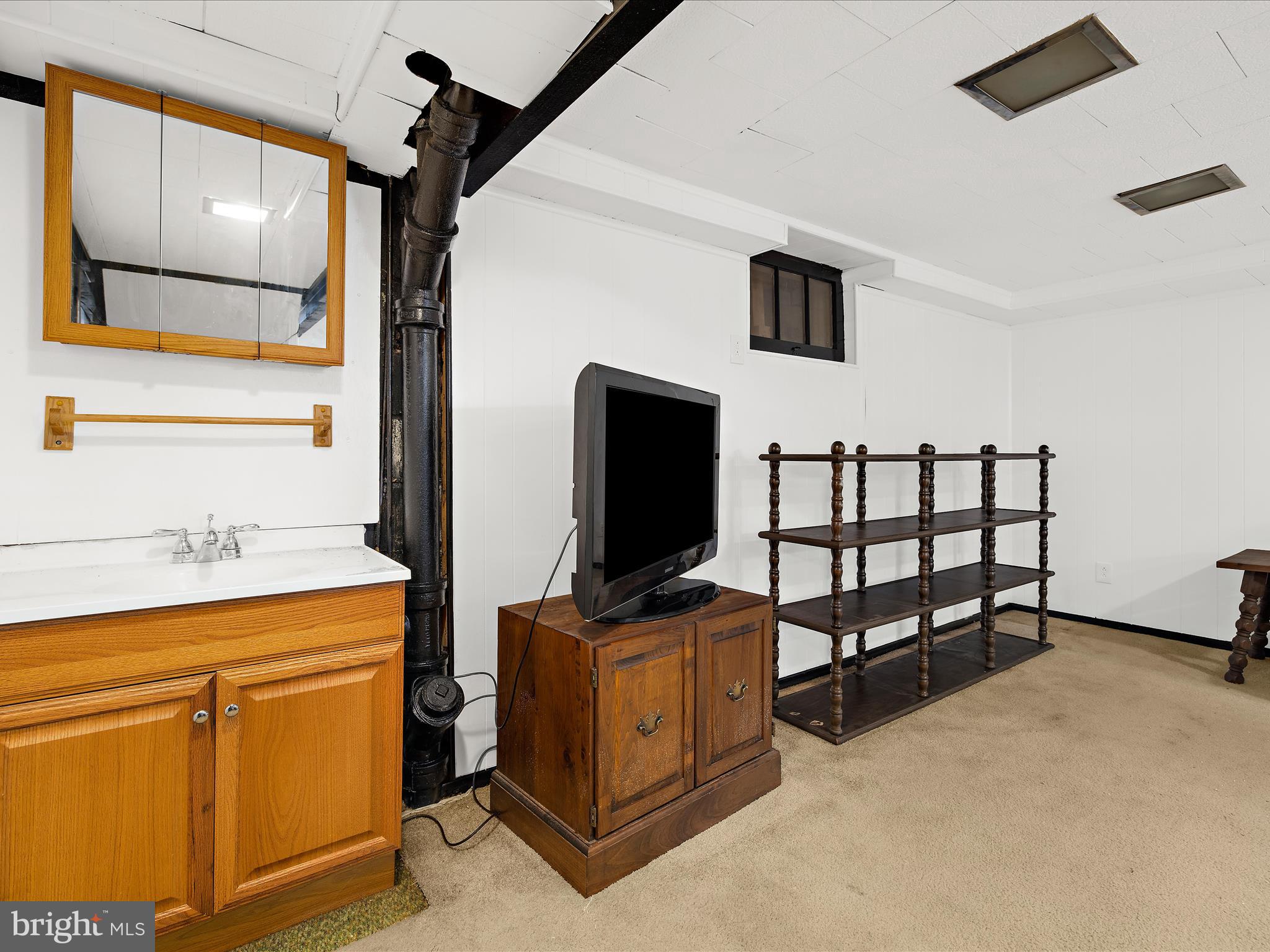 GLEN BURNIE - Residential