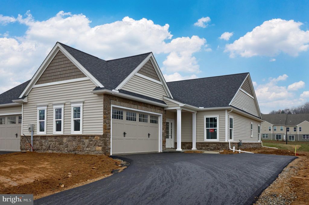 Photo of 390 Meadow Rose Drive #211, LITITZ, PA 17543 (MLS # PALA2053170)