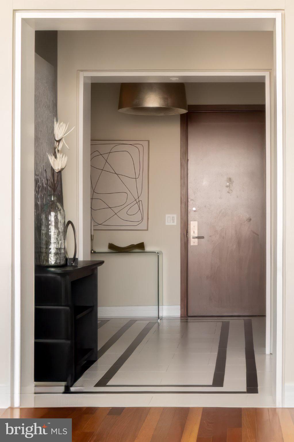 AVENUE OF THE ARTS - Residential