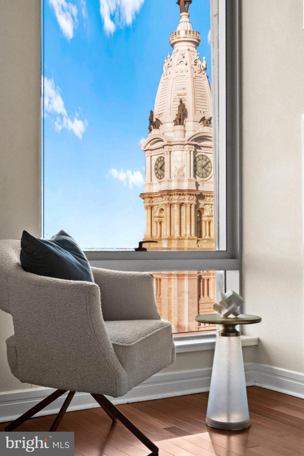 AVENUE OF THE ARTS - Residential