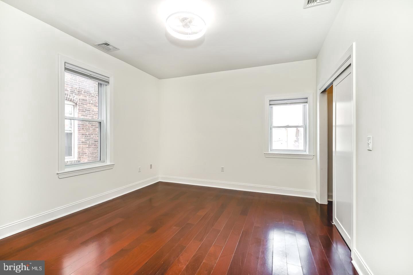 SPRUCE HILL - Residential