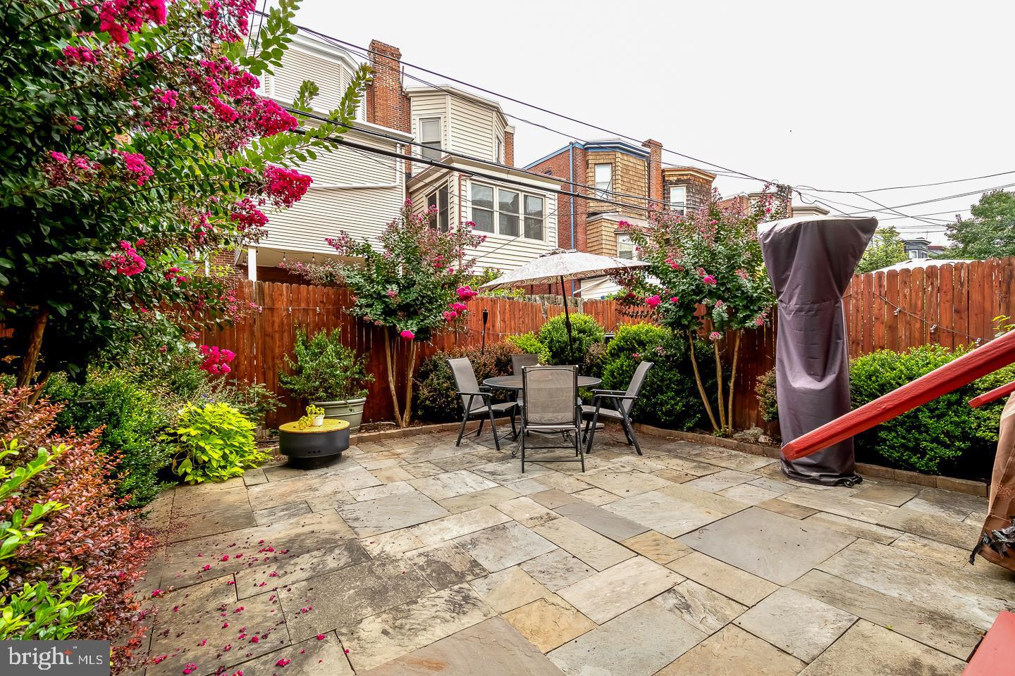 SPRUCE HILL - Residential