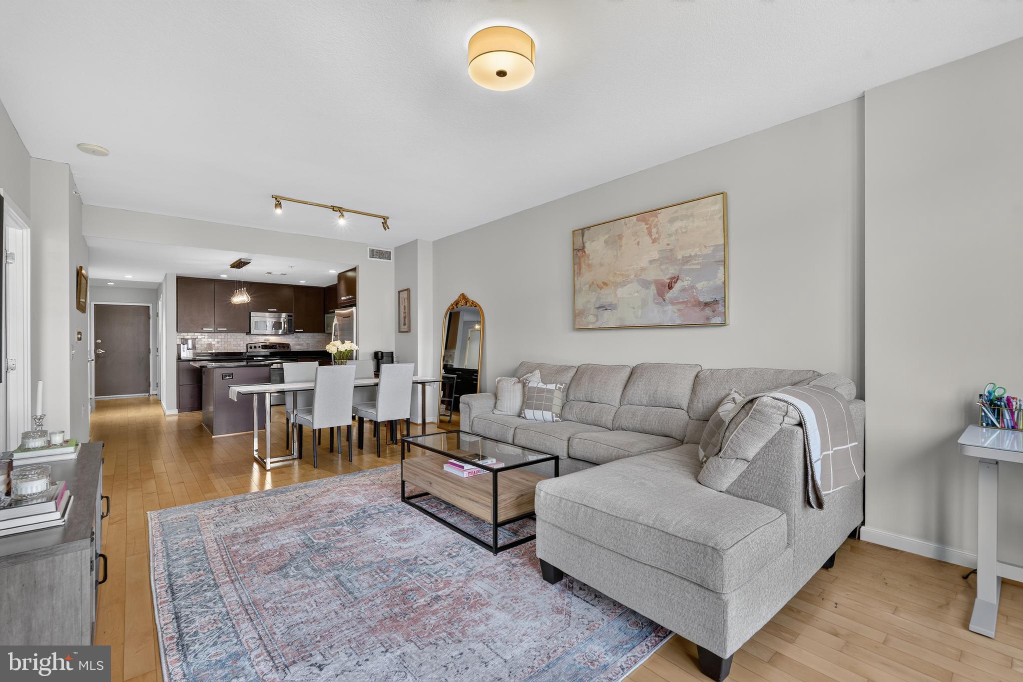 1010 MASSACHUSETTS AVENUE NW 602