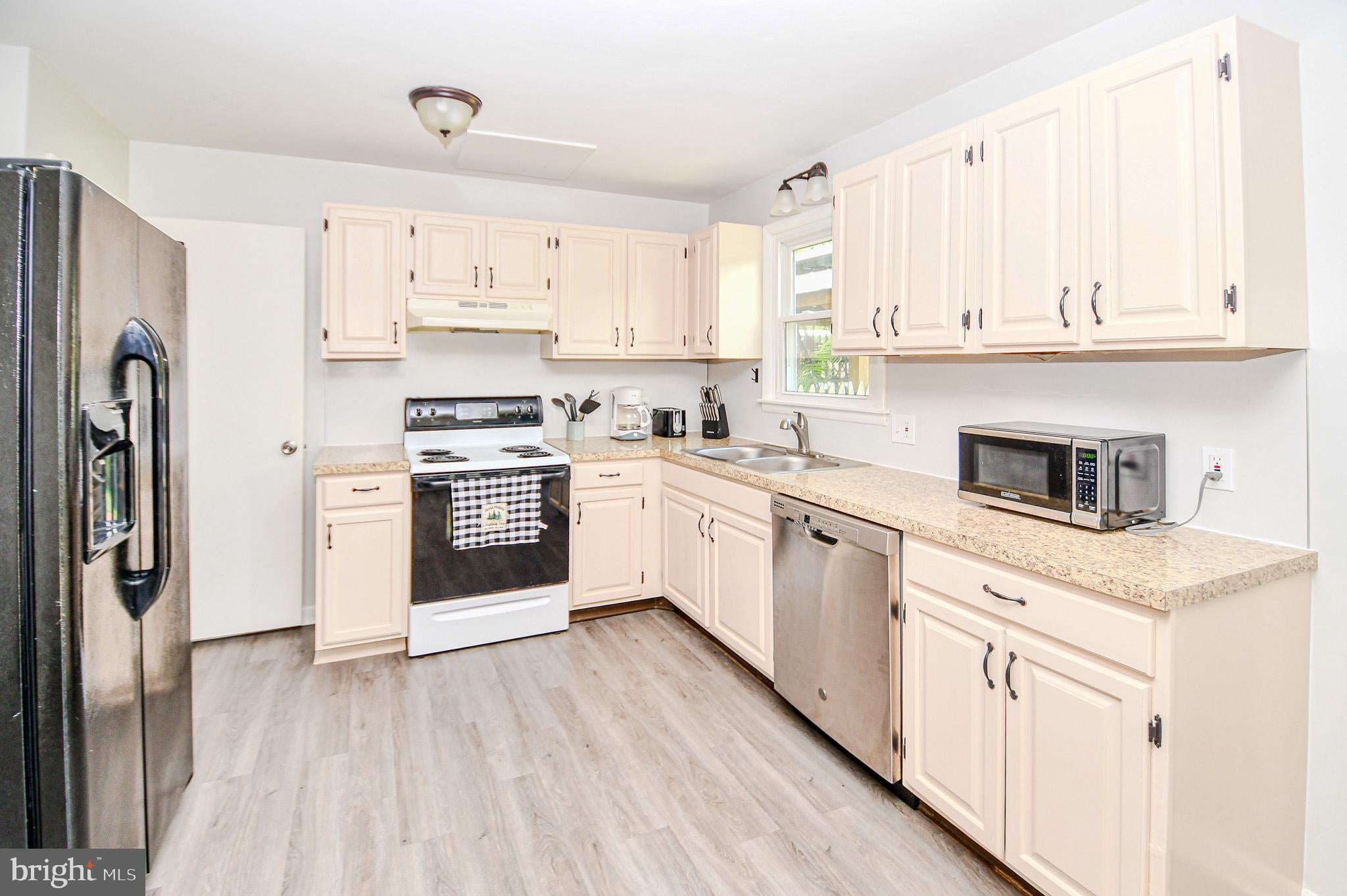 444 S PLUM STREET