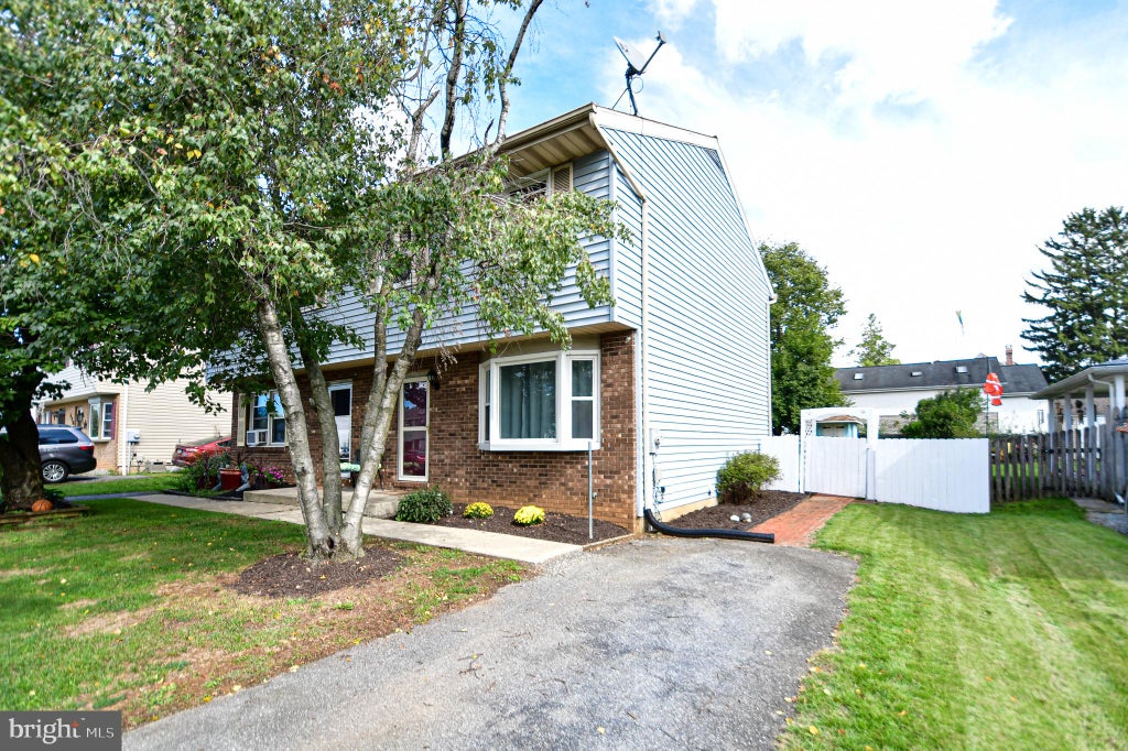 Photo of 444 S Plum Street, MOUNT JOY, PA 17552 (MLS # PALA2095790)