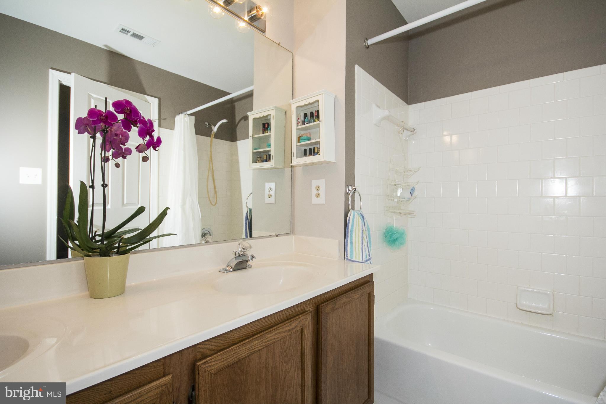 OAKHURST - Residential