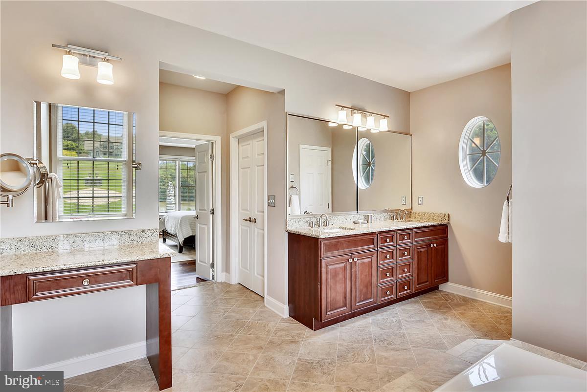 WYE HARBOR - Residential