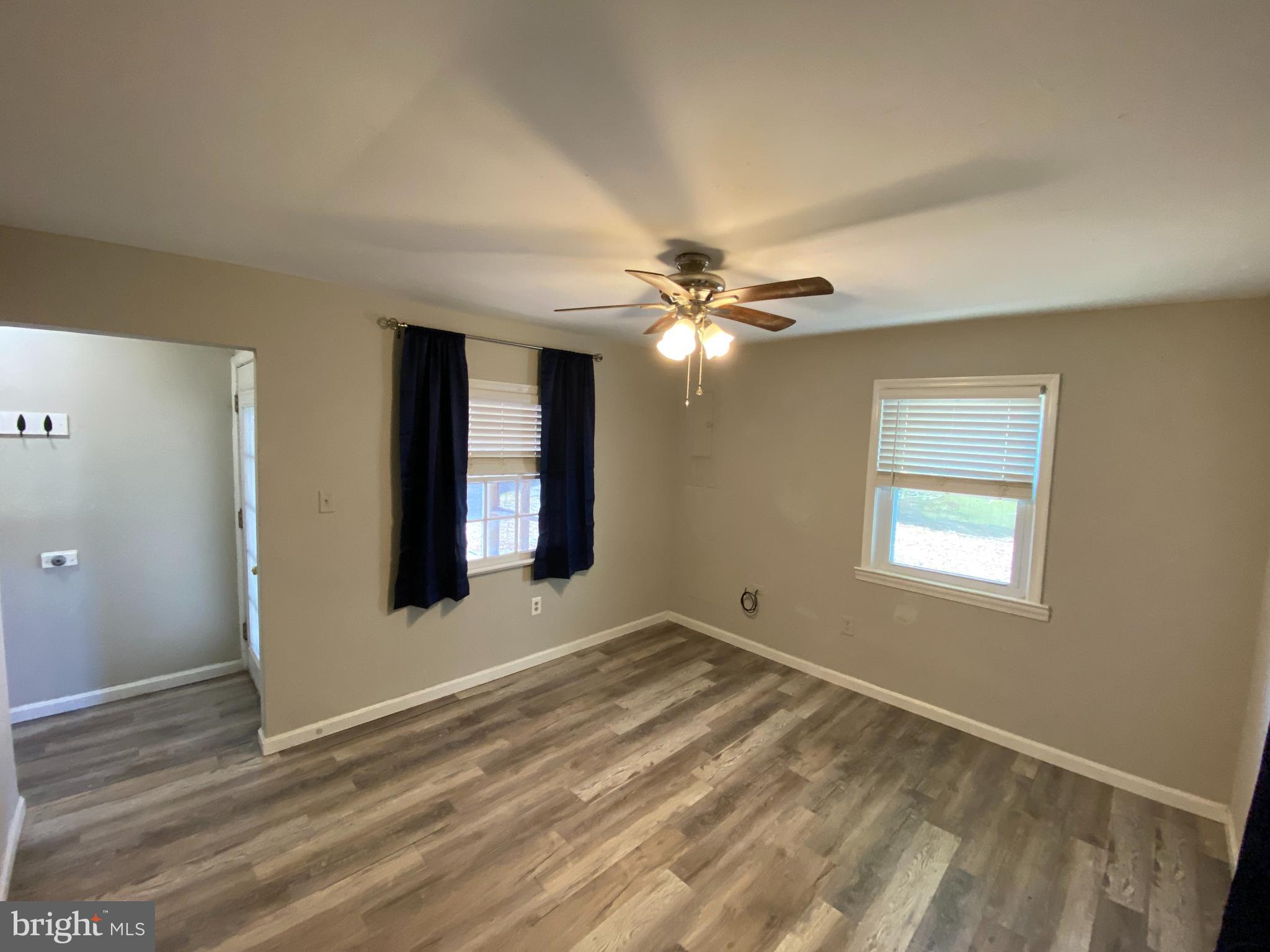 COLONIAL BEACH - Residential Lease