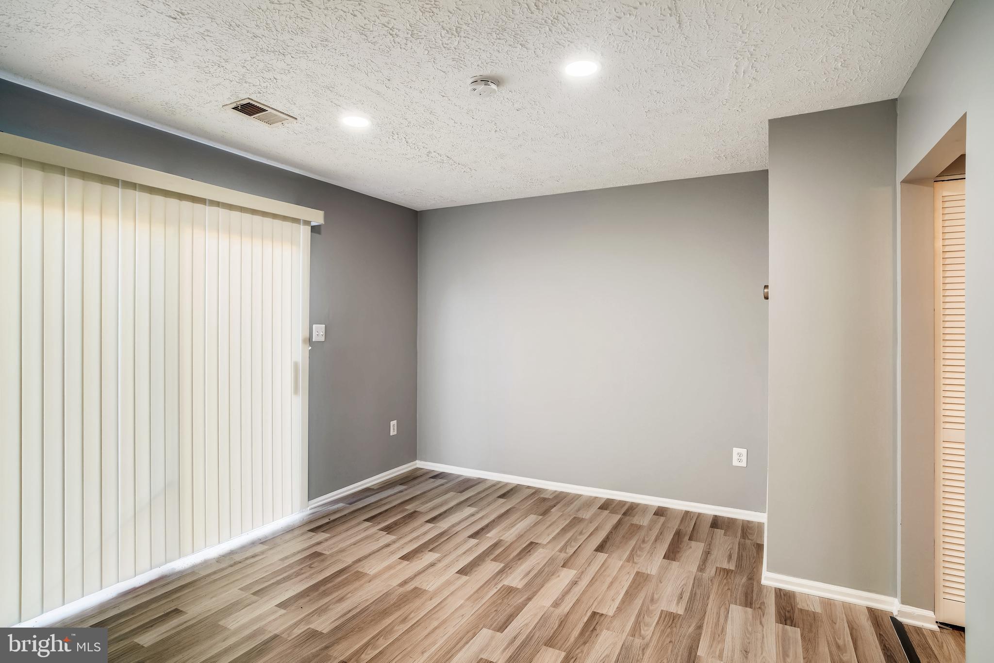 MANASSAS PARK VILLAGE - Residential Lease