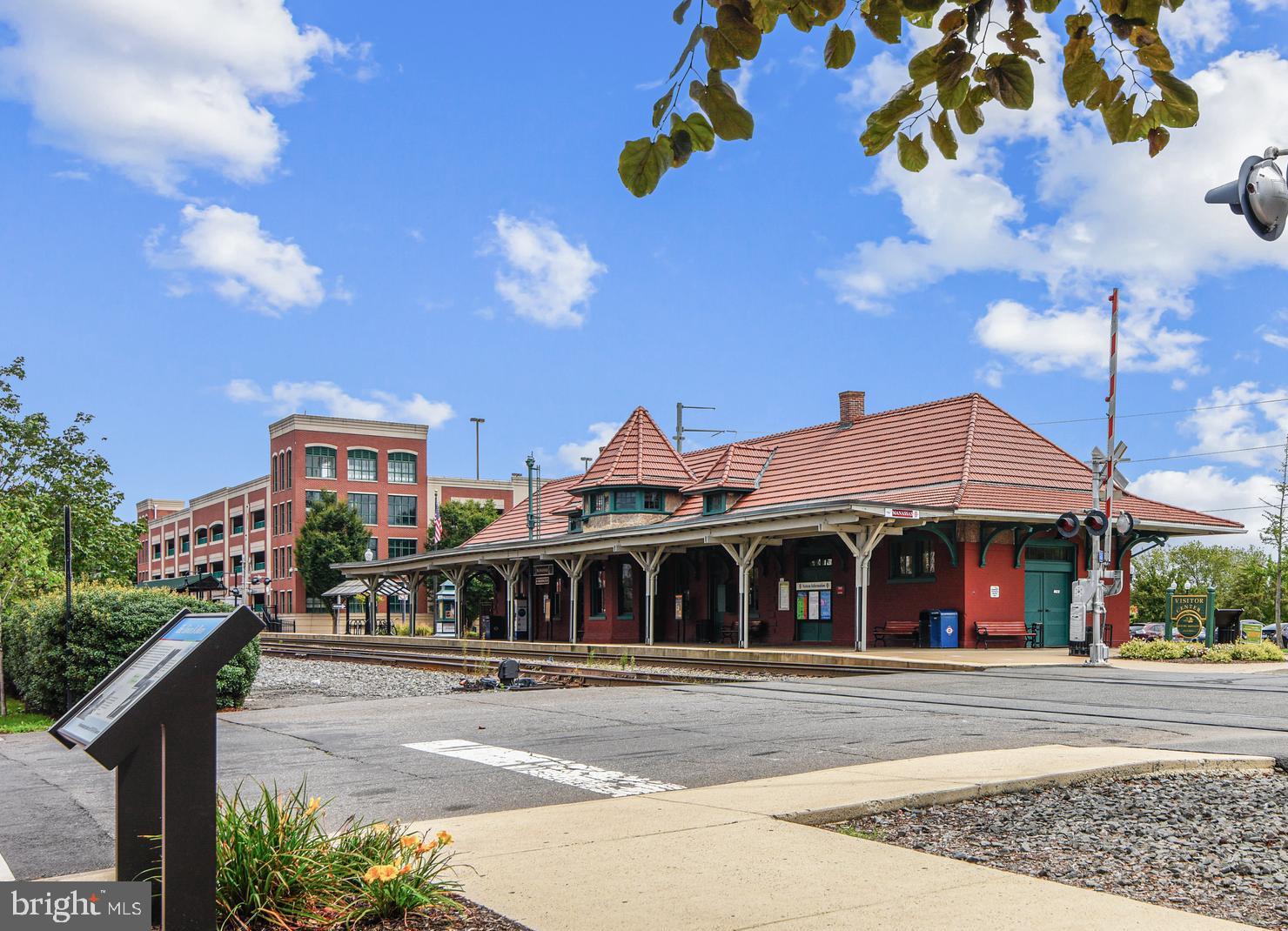 MANASSAS PARK VILLAGE - Residential Lease