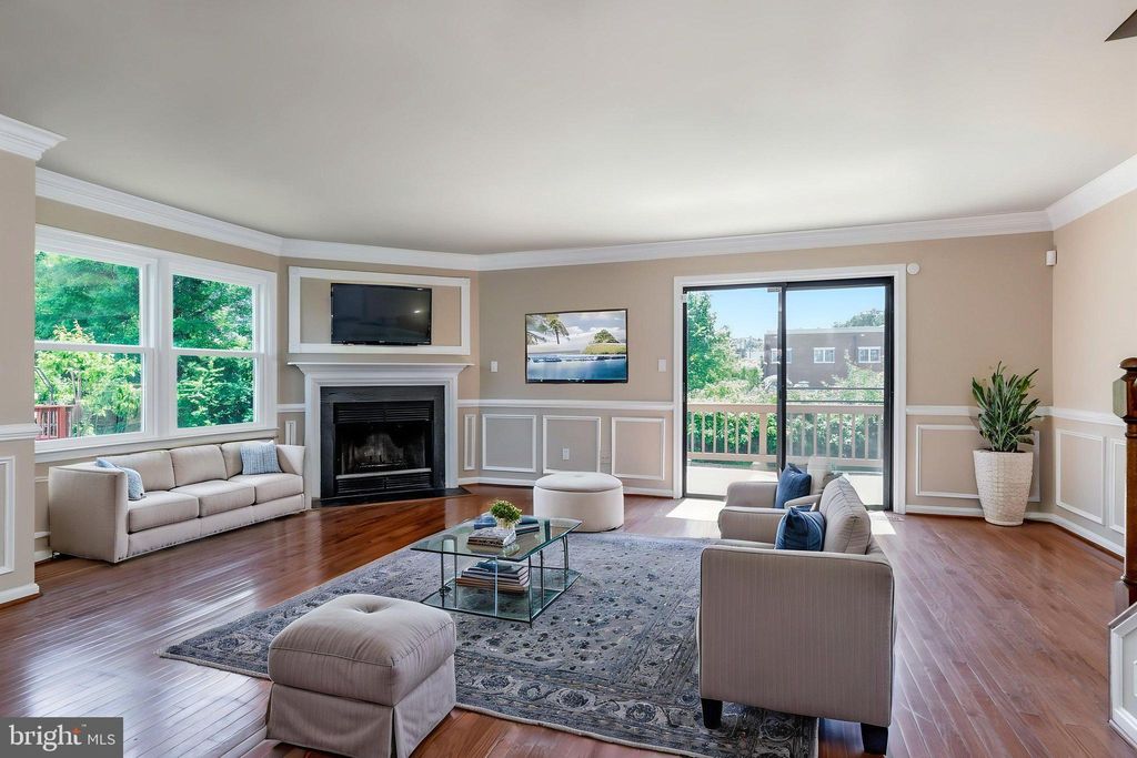 Photo of 3731 Roxbury Lane, ALEXANDRIA, VA 22309 (MLS # VAFX2306000)