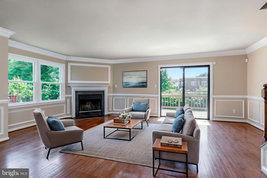 Photo of 3731 Roxbury Lane, ALEXANDRIA, VA 22309 (MLS # VAFX2306000)