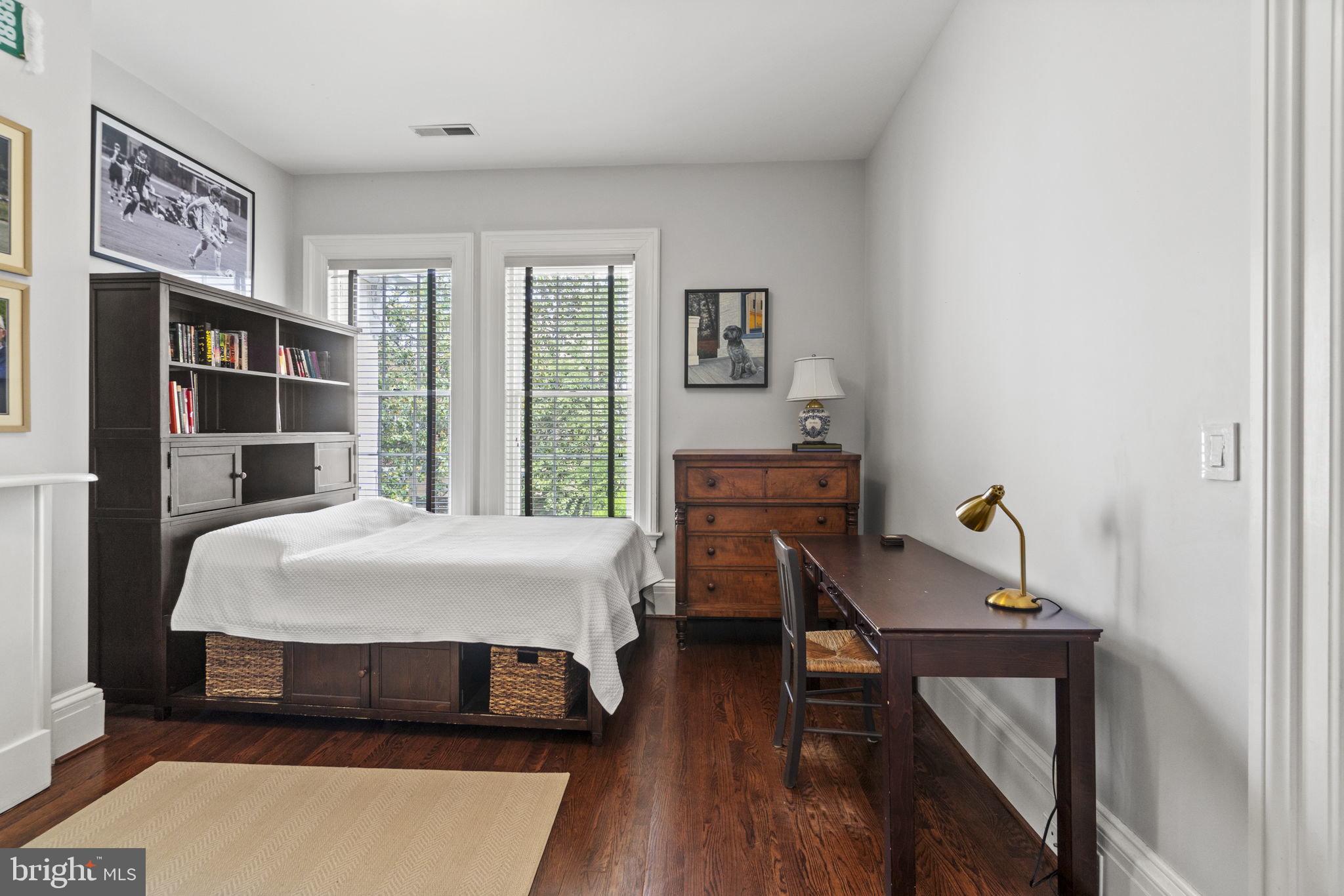 GEORGETOWN - Residential