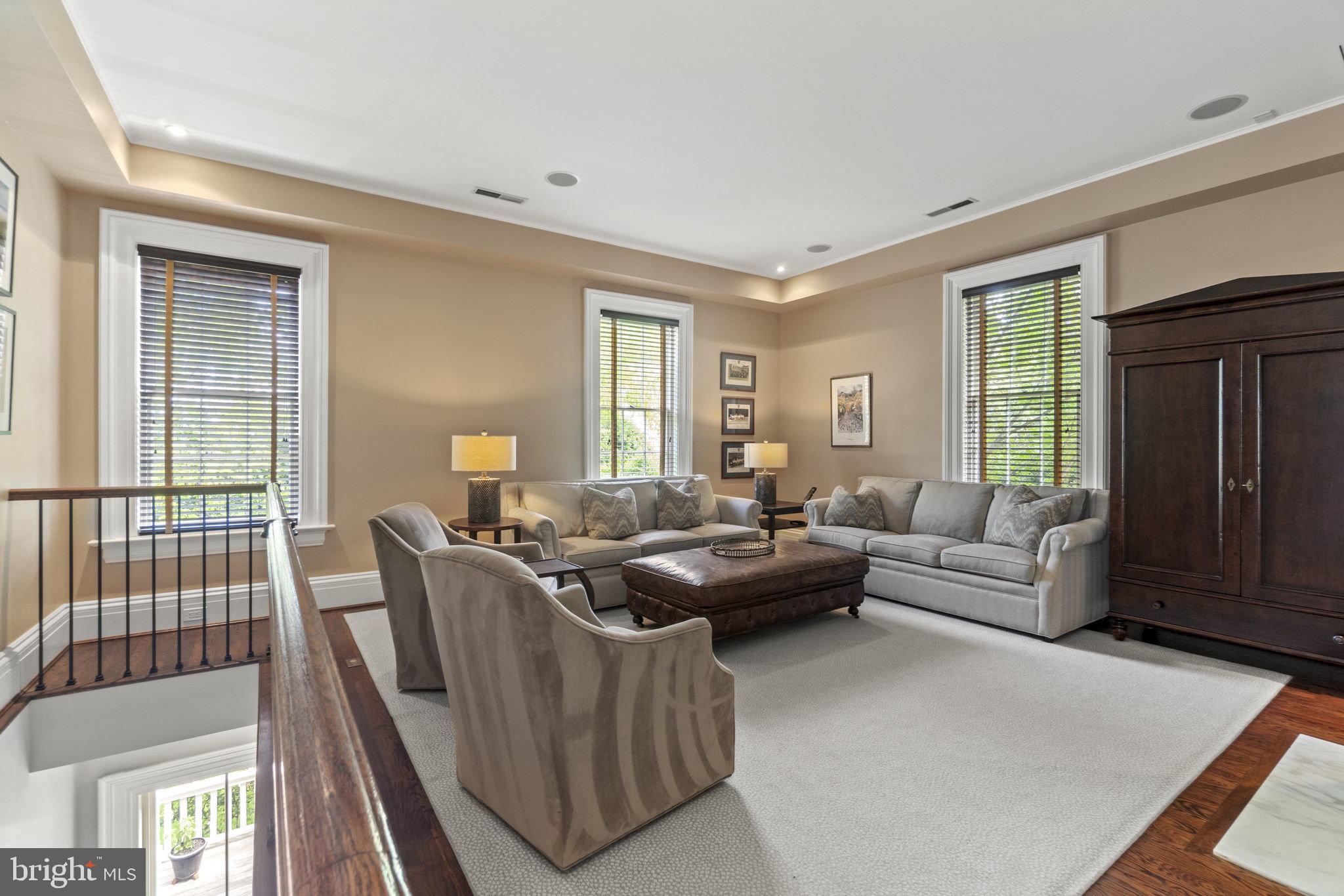 GEORGETOWN - Residential