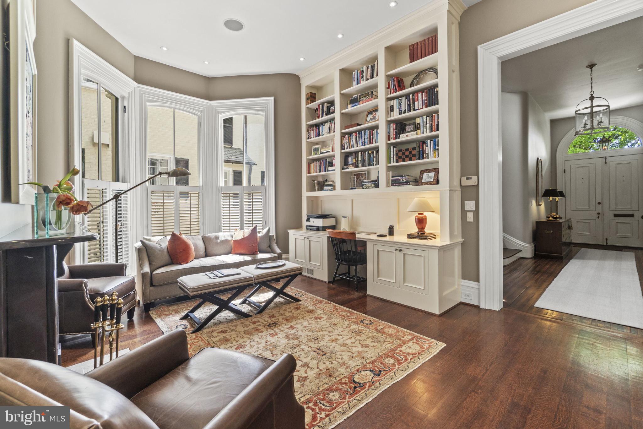 GEORGETOWN - Residential