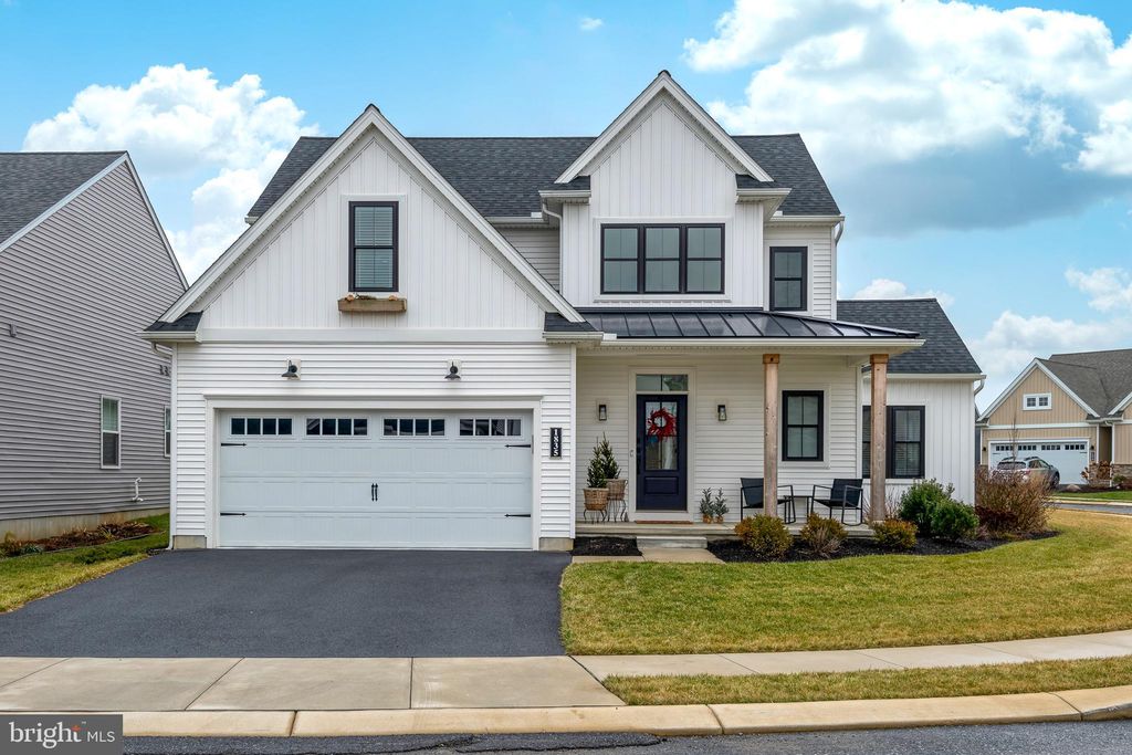 Photo of 1835 EMERALD WAY, MOUNT JOY, PA 17552 (MLS # PALA2029792)