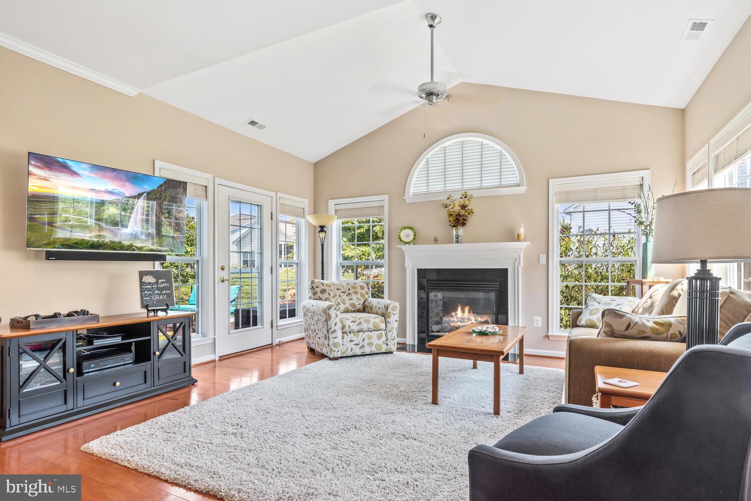 SYMPHONY VILLAGE AT CENTREVILLE - Residential